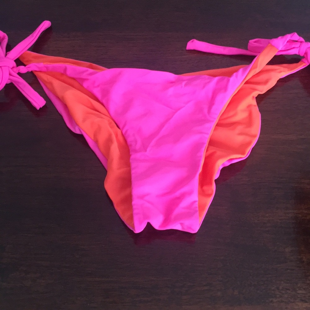 Bikini bottoms